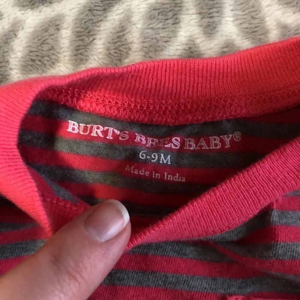 Burt’s Bees baby 6-9 months red sweater and long sleeve onesie
